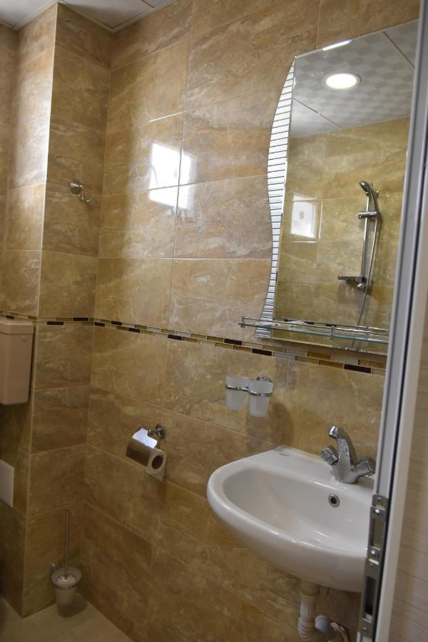 Suhin Dol Hotel Belimel 외부 사진